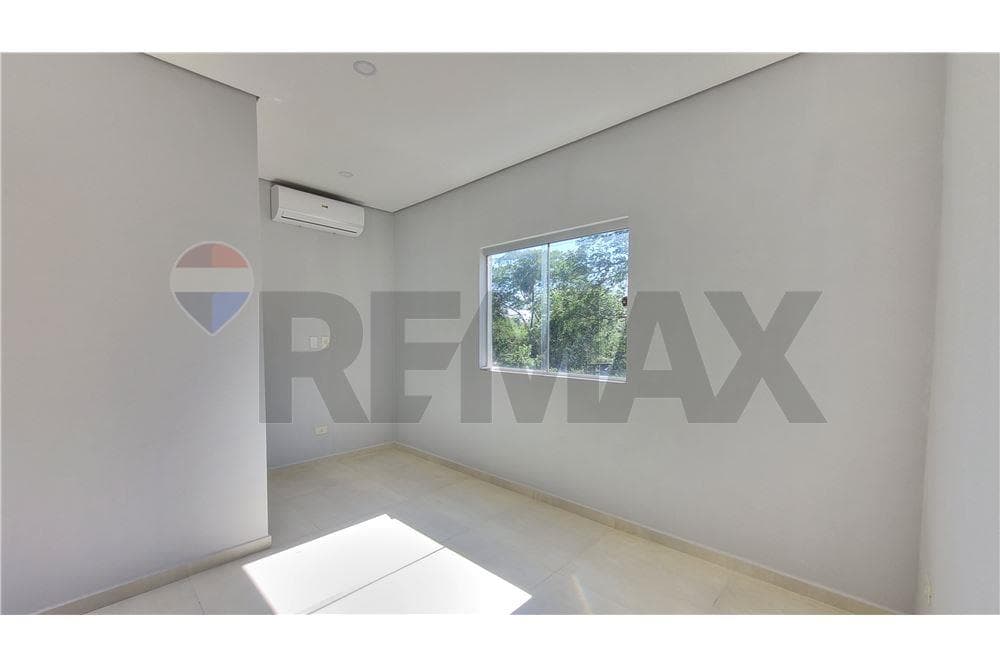 Duplex a estrenar lambare — foto 5