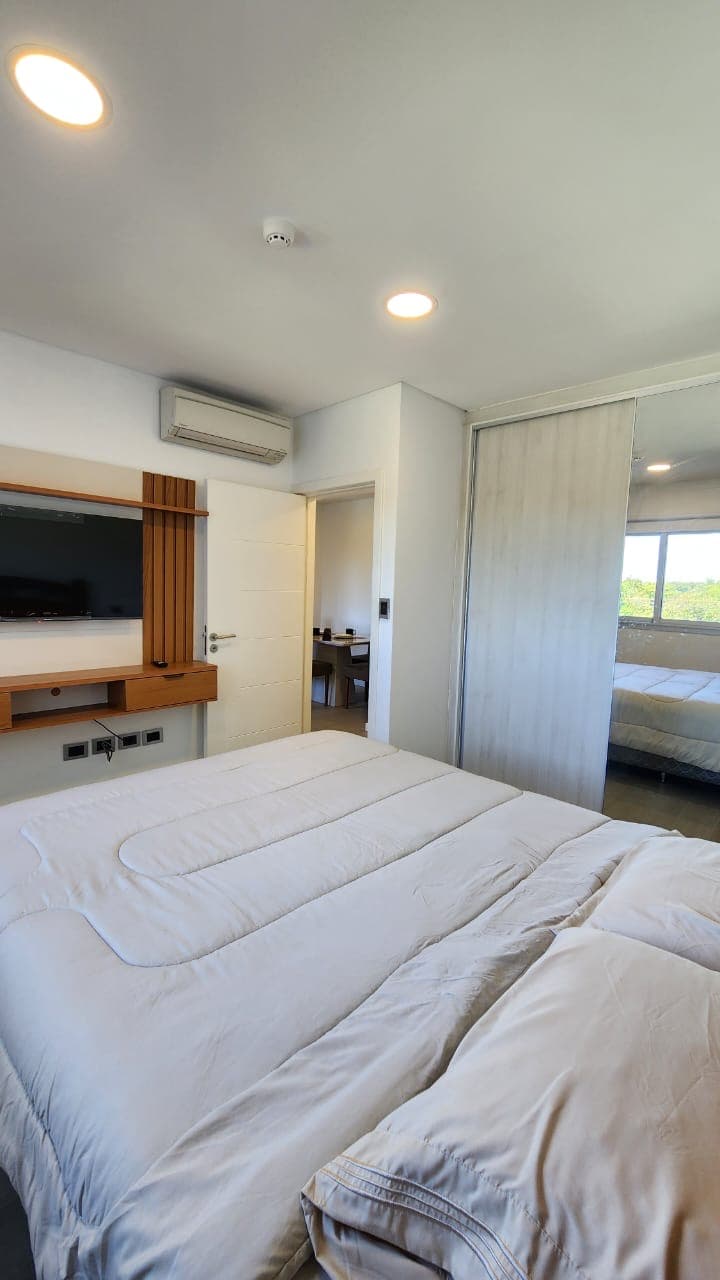 Alquilo departamento amoblado de 1 dormitorio en el barrio Mburucuya