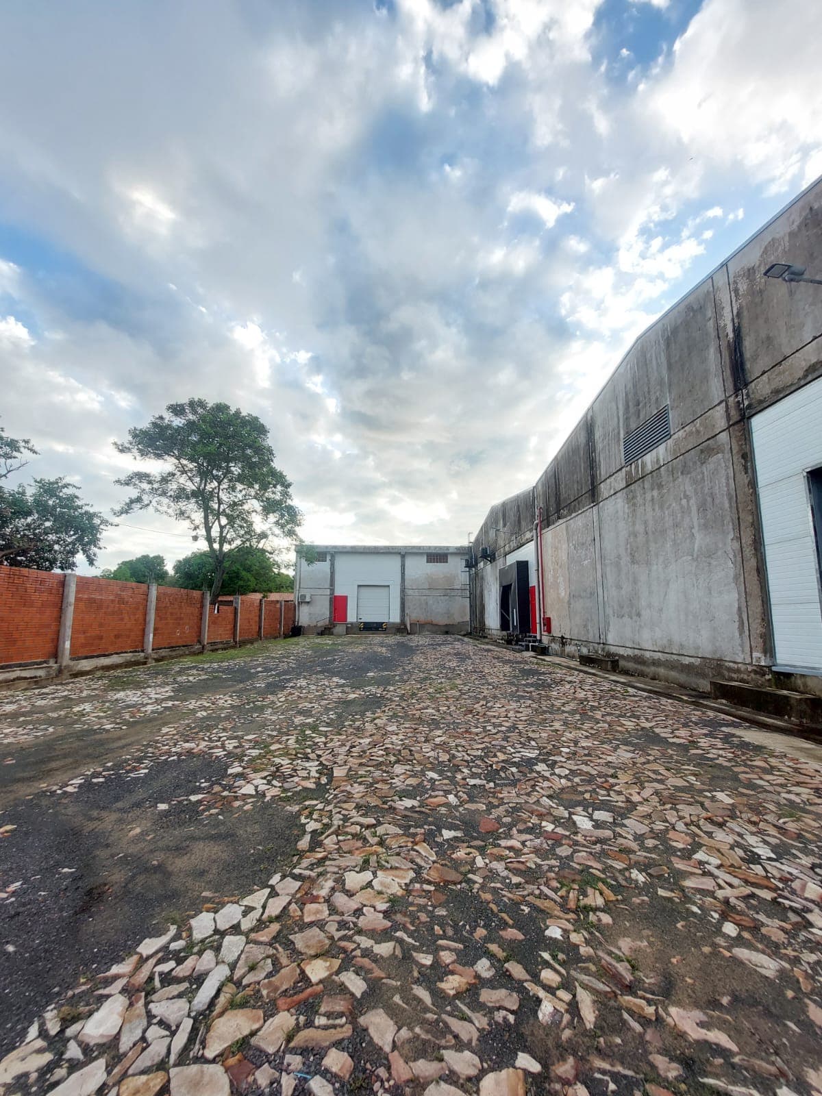 Deposito En Zona Estrategica En Mariano Roque Alonso — foto 4