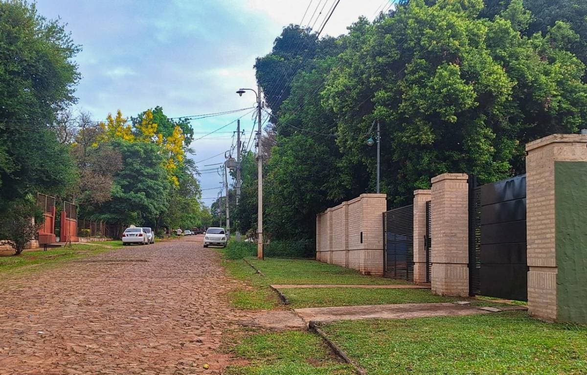 hermosa casa en la ciudad de Luque — foto 3