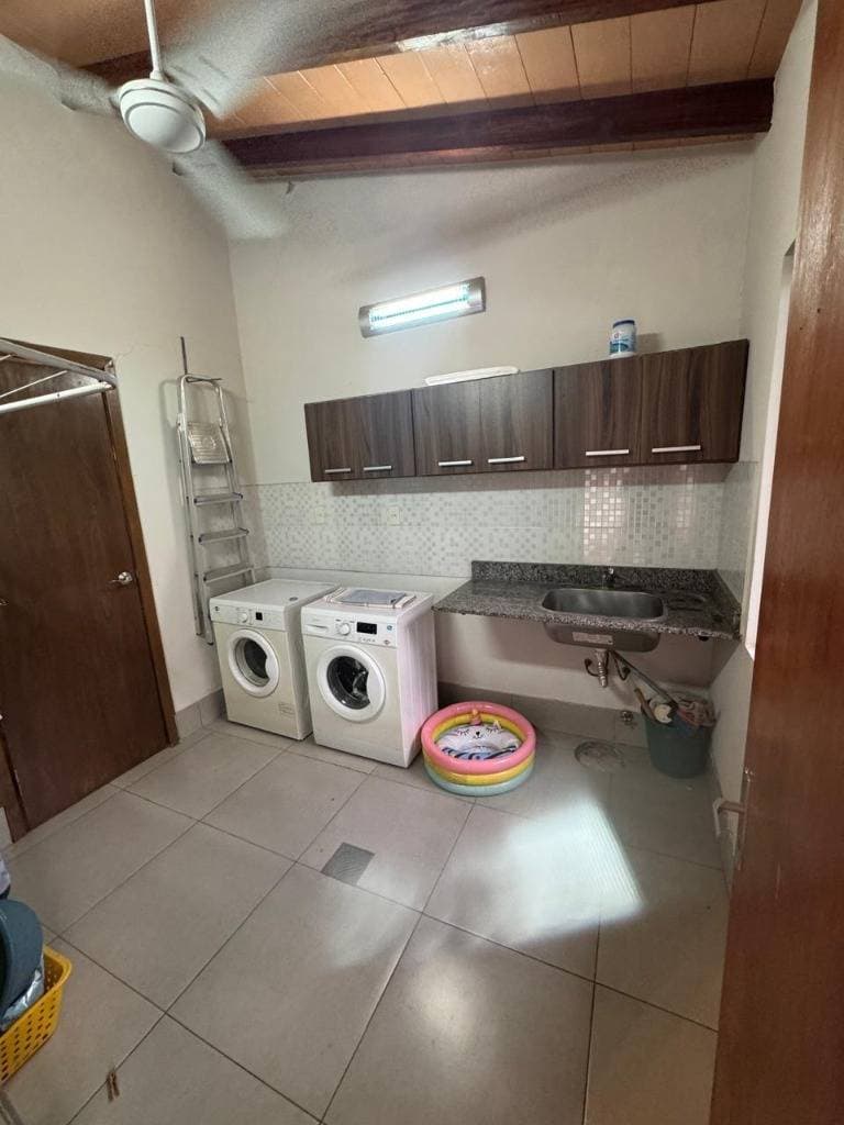 Casa pareada en lambare — foto 4