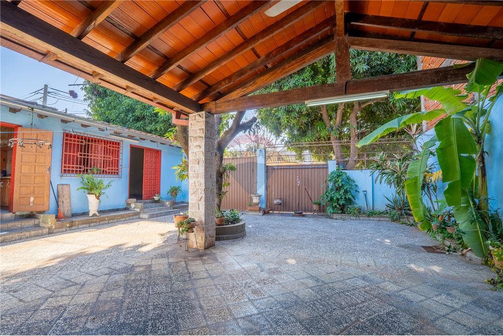 Casa en esquina con salón comercial en Villa Elisa, foto 3