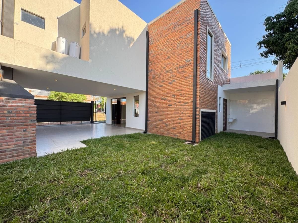 Vendo duplex a estrenar en Luque - 4to barrio