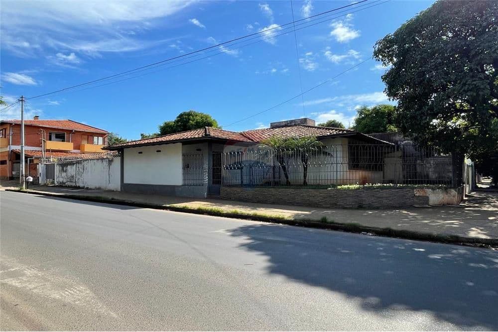 Amplia casa en asuncion barrio villa aurelia, foto 1