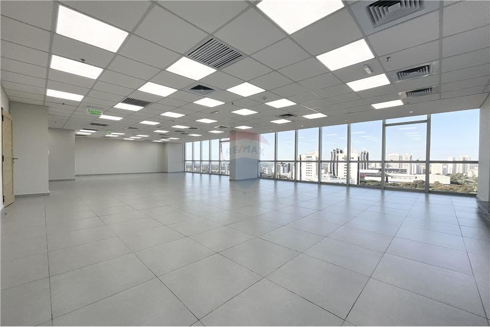 oficina corporativa en el Edificio THE TOP