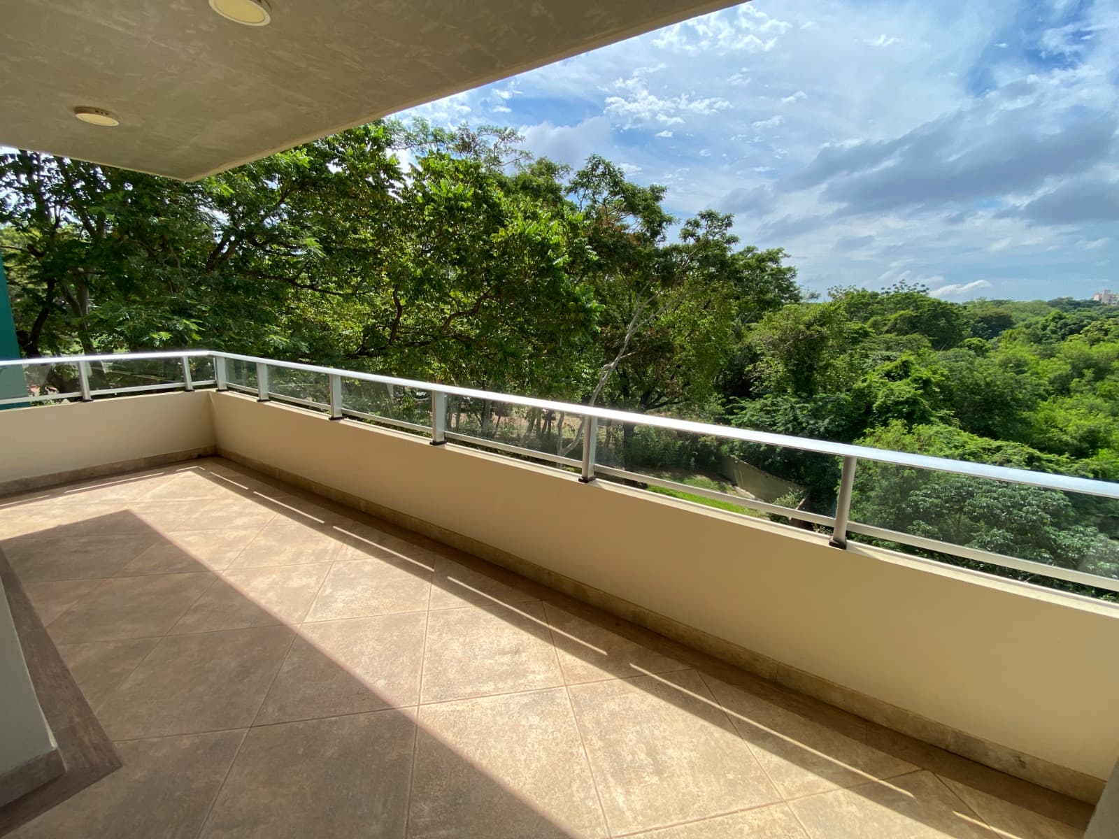 En Venta Departamentos De 3 Dorm. En San Vicente, A 2 Cuadras De Gral Santos, foto 5