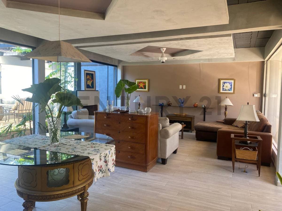 En venta -casa de autor de estilo contemporáneo-San Bernardino , barrio jardin, foto 3