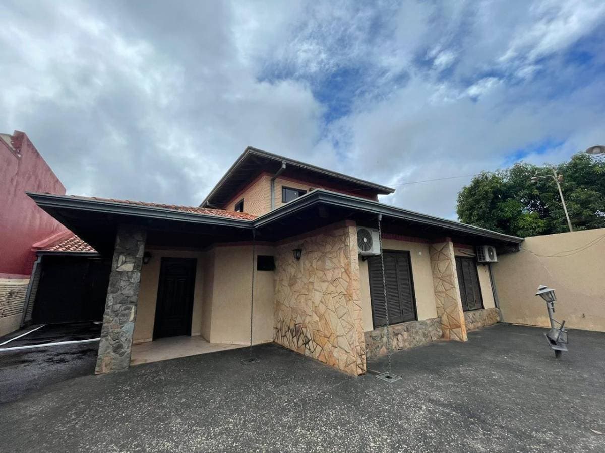 Casa en Venta 3 dormitorios - Luque, Central, foto 2