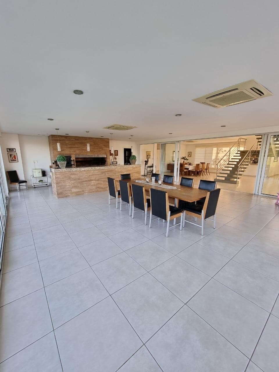 En venta gran residencia minimalista en surubi'i 2722 m2 terreno, foto 5