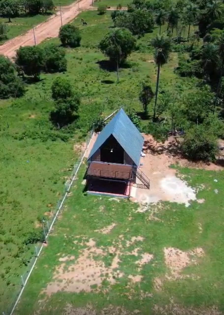 Hermosa casa alpina en la ciudad de altos — foto 2
