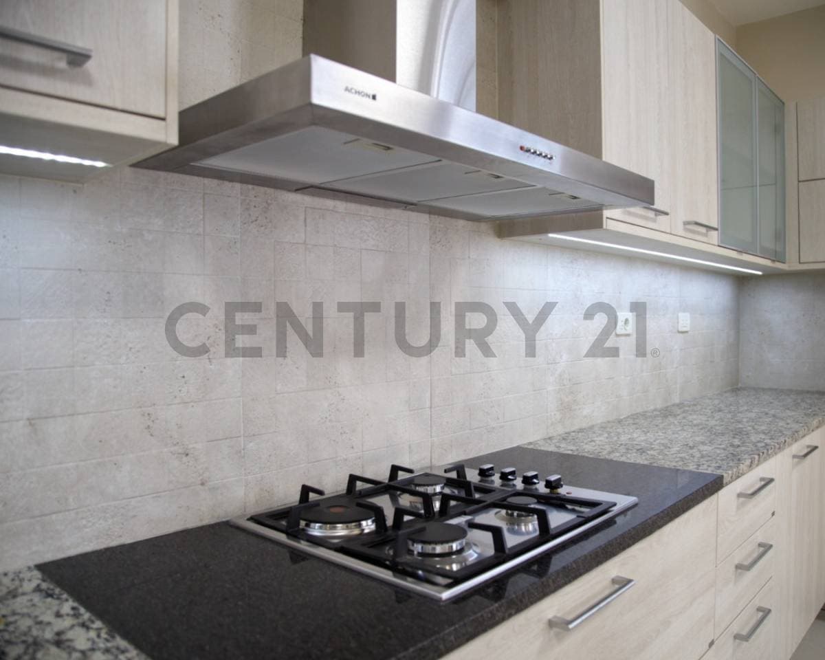 Hermosa casa en barrio Las Lomas, a pasos de casa rica molas lopez, foto 2