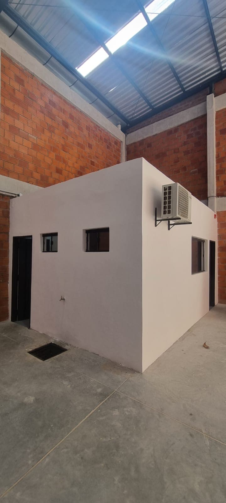 Galpón Disponible En Fernando de la Mora – Zona Estratégica 465m2 — foto 4