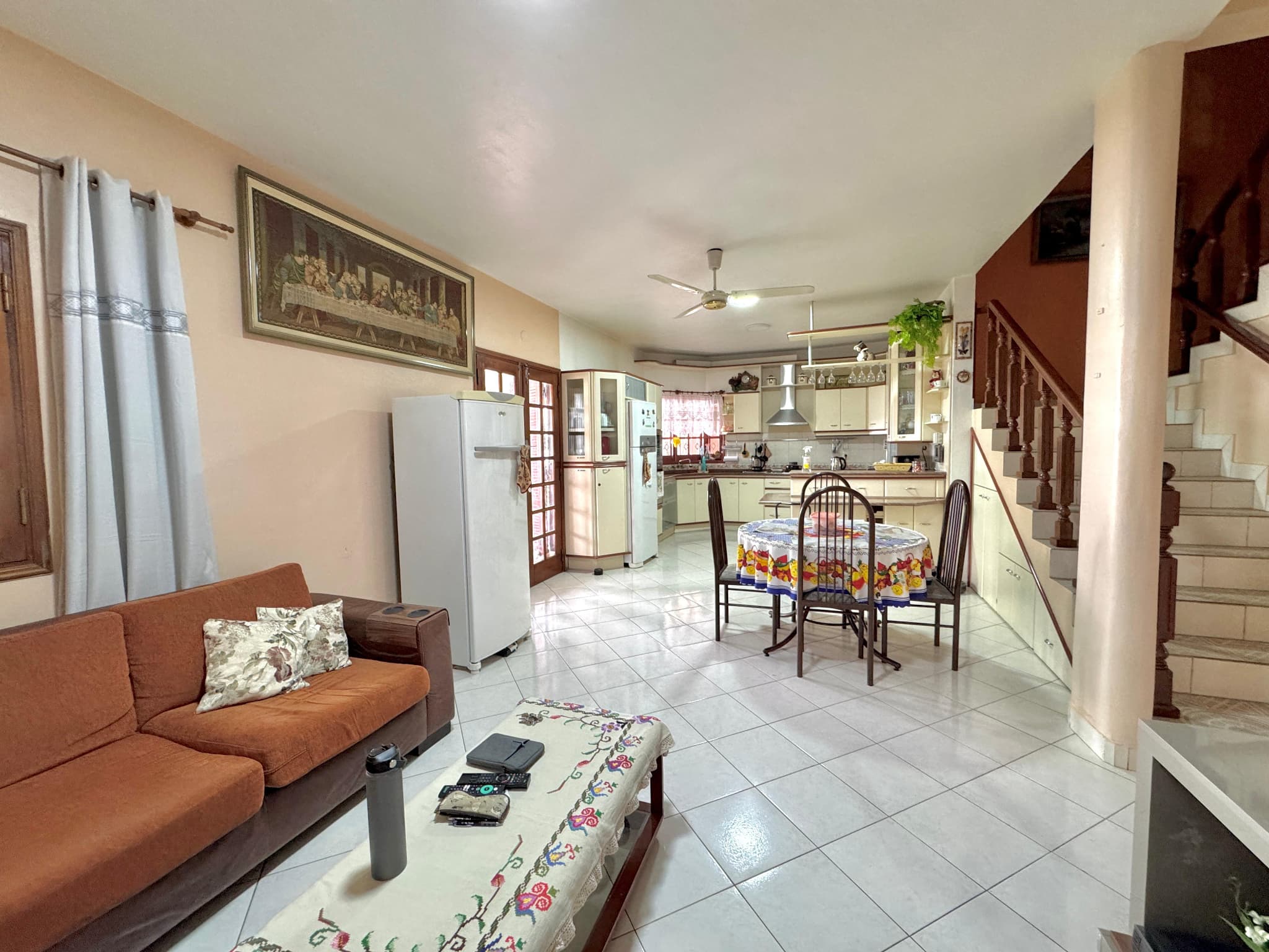 Casa De 5 Dormitorios en Fernando Sur, foto 4