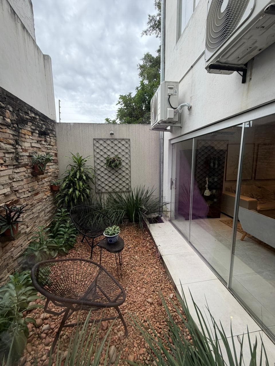 Hermoso triplex en ycuá sati - zona goethe, foto 2