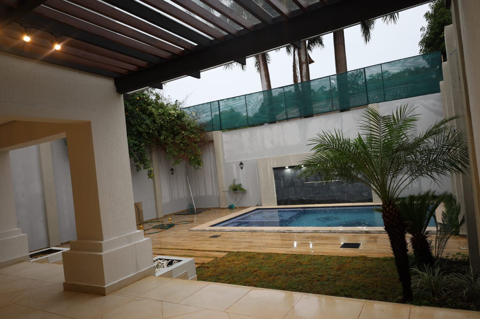 Casa en alquiler en mburucya, foto 3