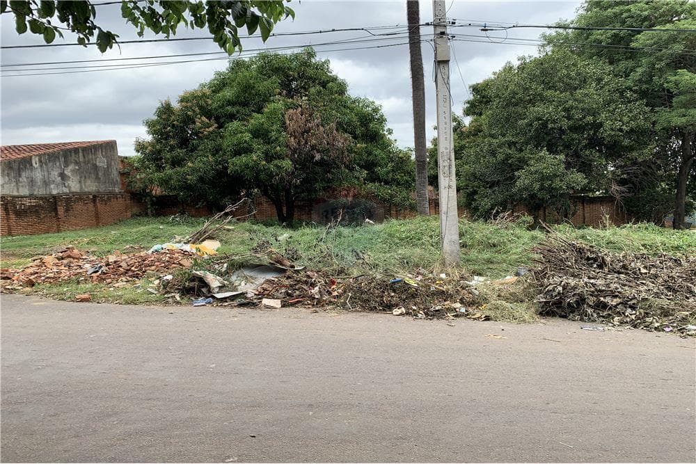 En venta terreno en esquina - fdo zona sur