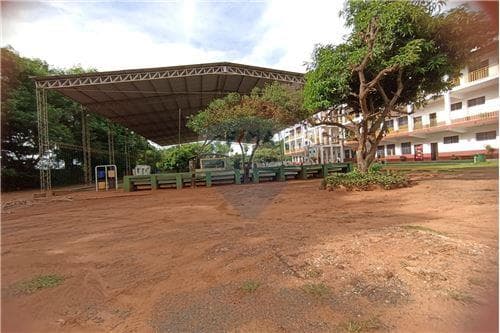 Imporante propiedad en capiata sobre ruta 2 con varias construcciones, foto 3