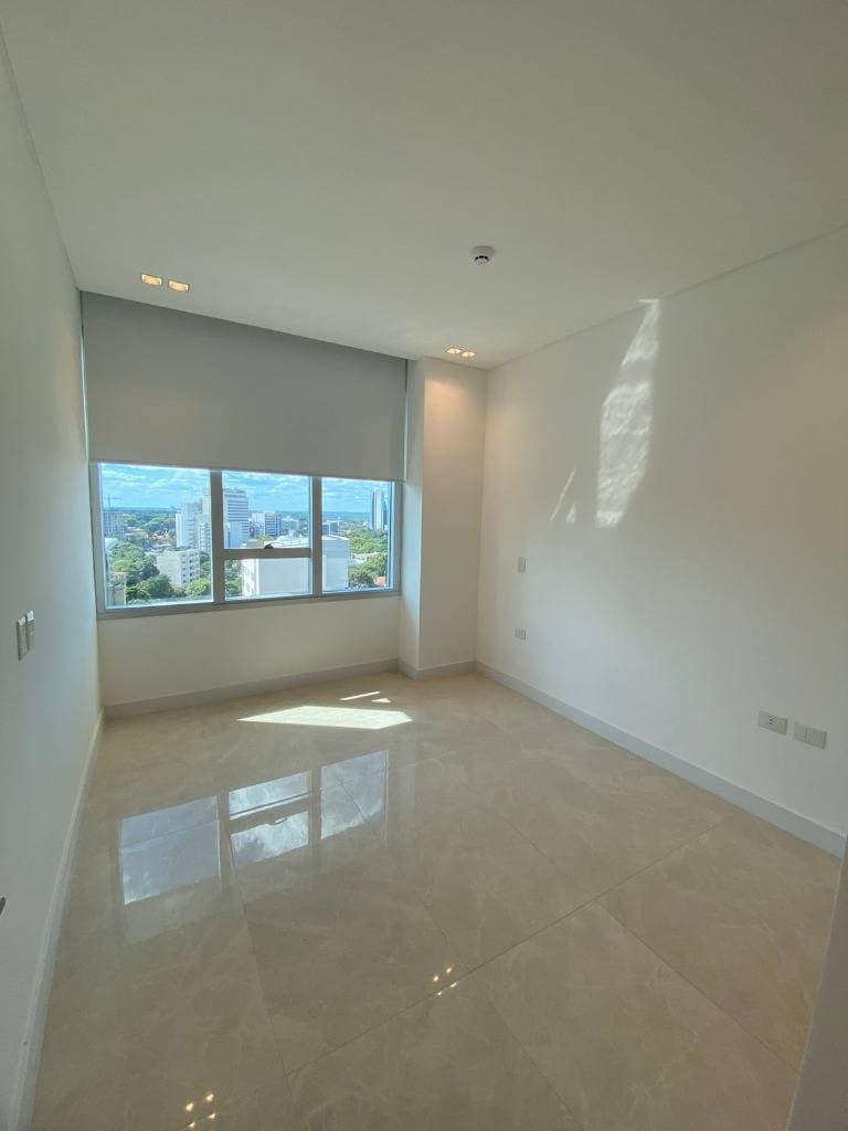Departamento en la torre eminent, yacua satí, foto 3