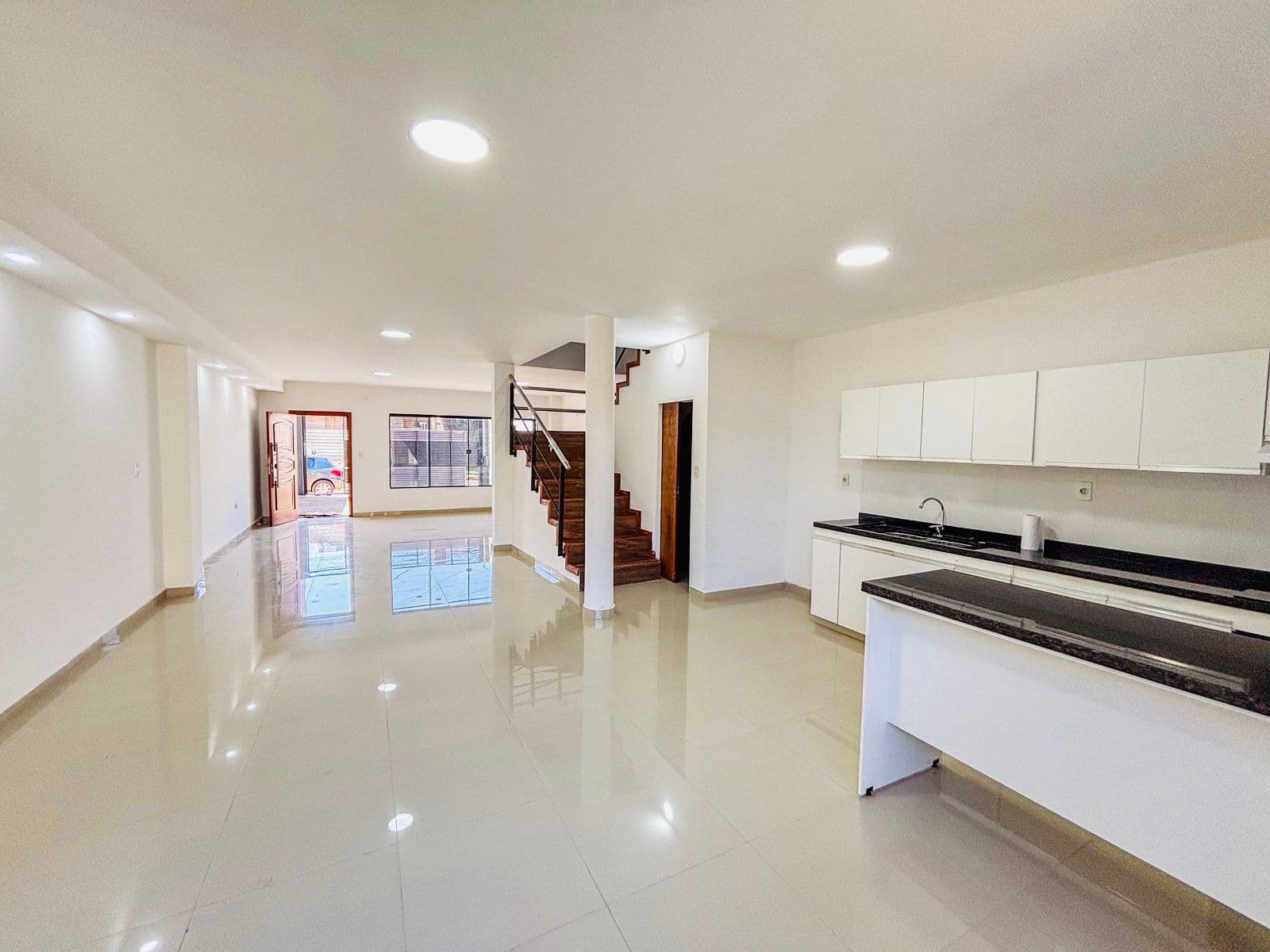 Duplex a estrenar Fernando de la Mora zona norte