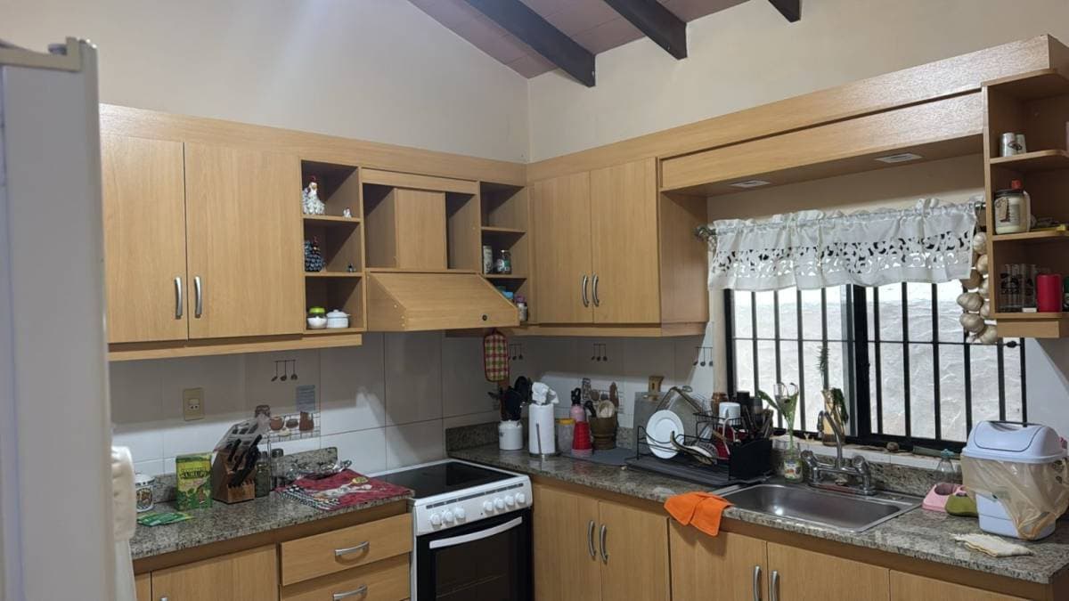 casa en barrio Las Lomas, toda la casa en planta baja, foto 5