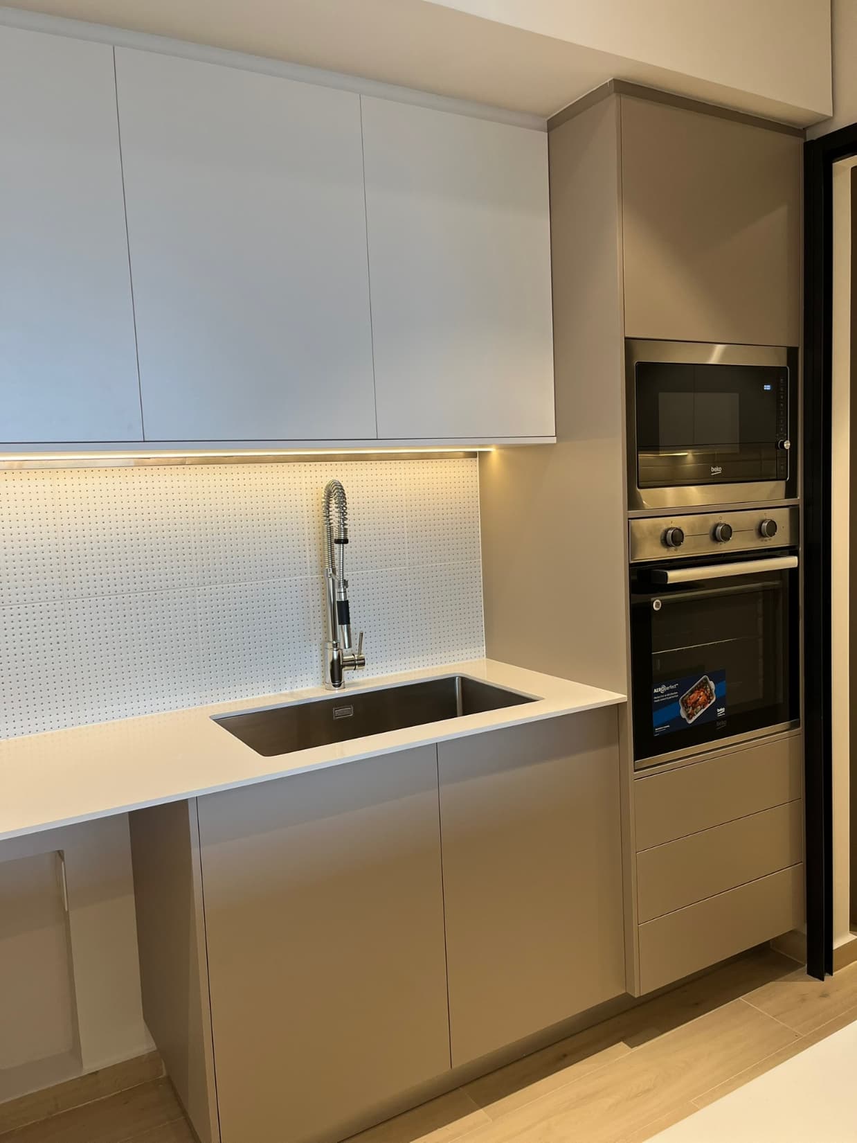Exclusivo dpto a estrenar con parrilla mayo 2026 en edificio boutique de Las Lomas zona shopping del sol asuncion — foto 3