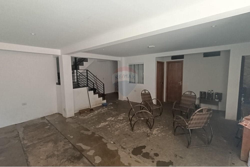 Deposito con vivienda y salon, foto 3
