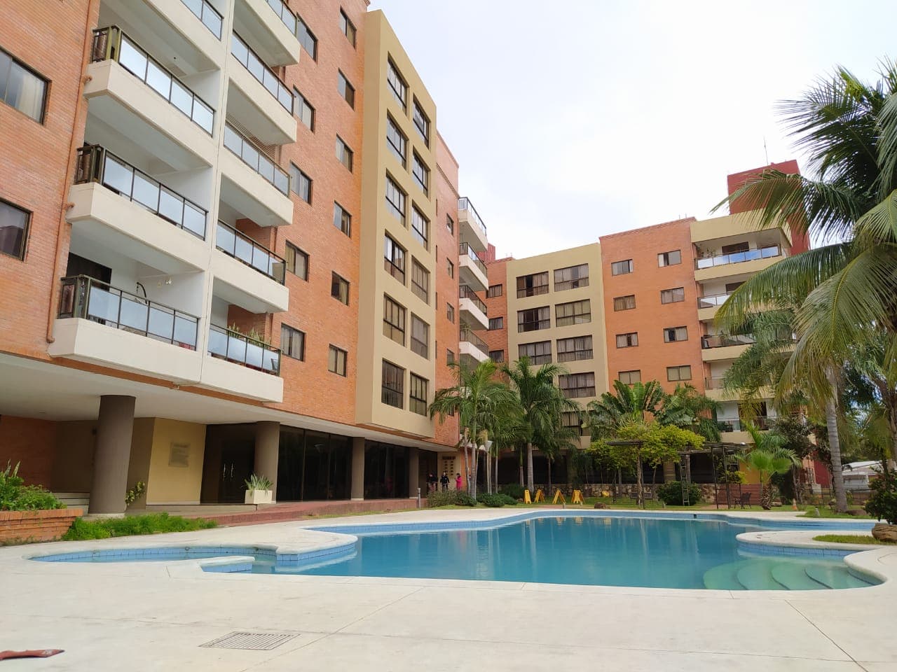 Lujoso departamento complejo parque venezuela — foto 1
