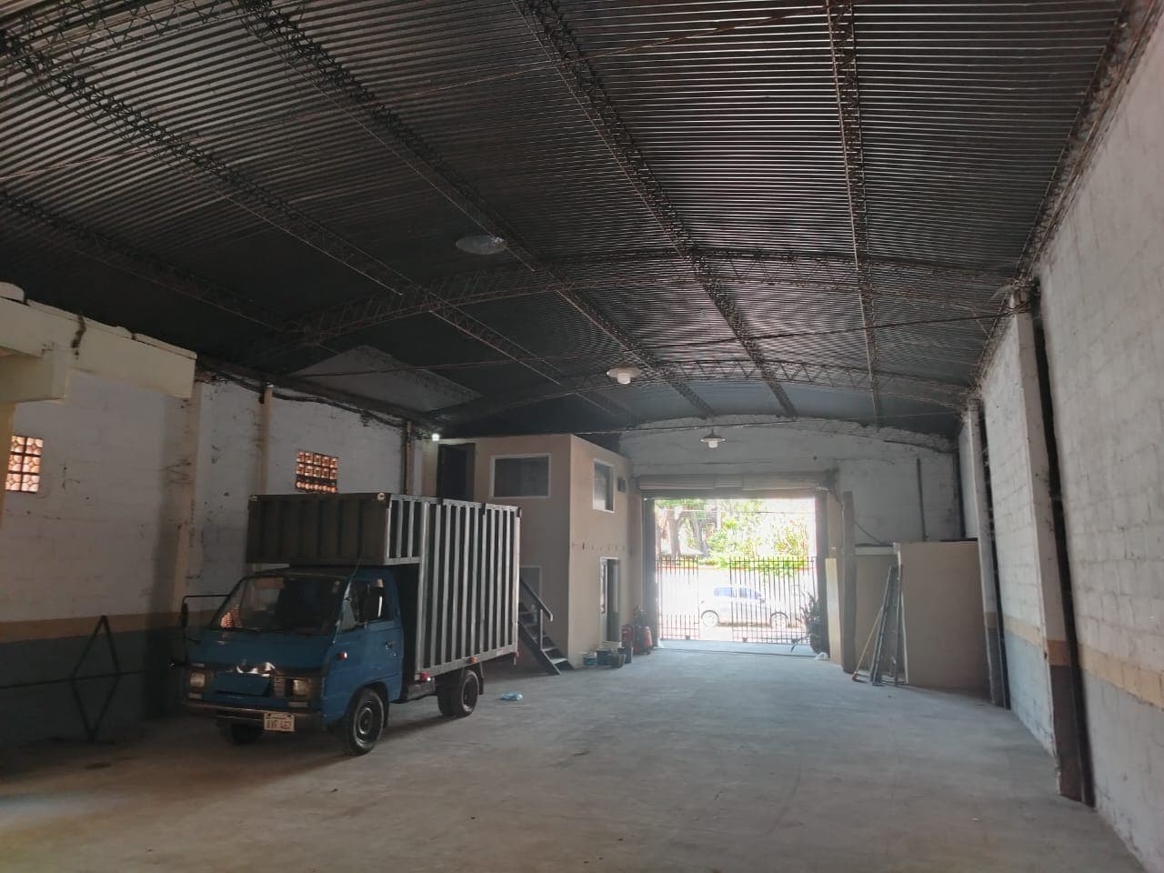 Tingaldo 220 m2 mas oficina asuncion avda eusebio ayala — foto 3