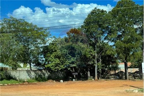 hermoso terreno sobre Guillermo Naumann, foto 2