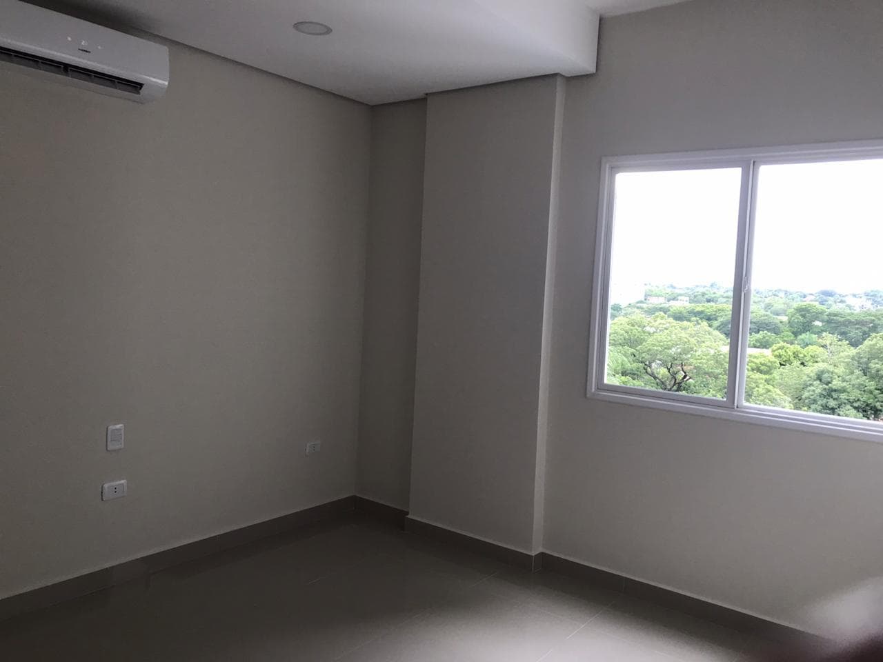 Hermoso y Amplio Dpto de 2 Habit en Suite en Villa Morra — foto 5