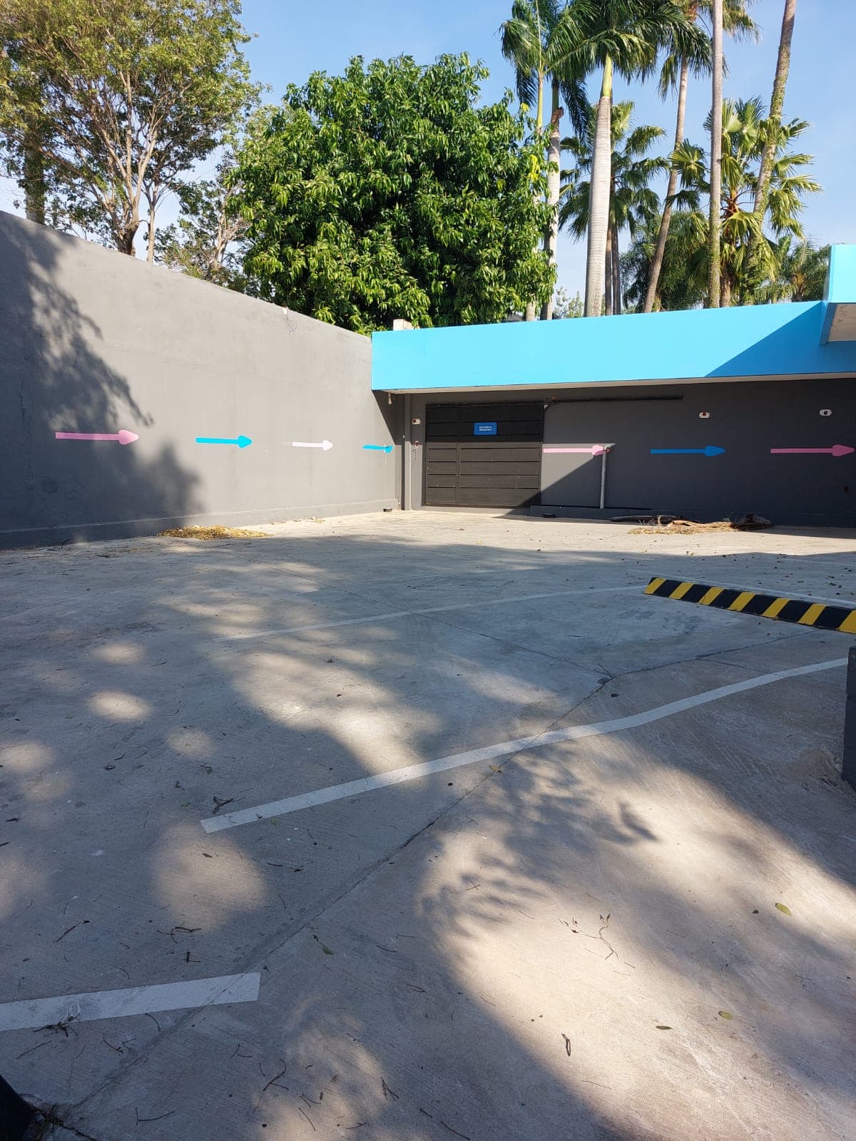 Local comercial de 1.200 m2 -600 m2 construidos s/importante avda de asuncion — foto 4