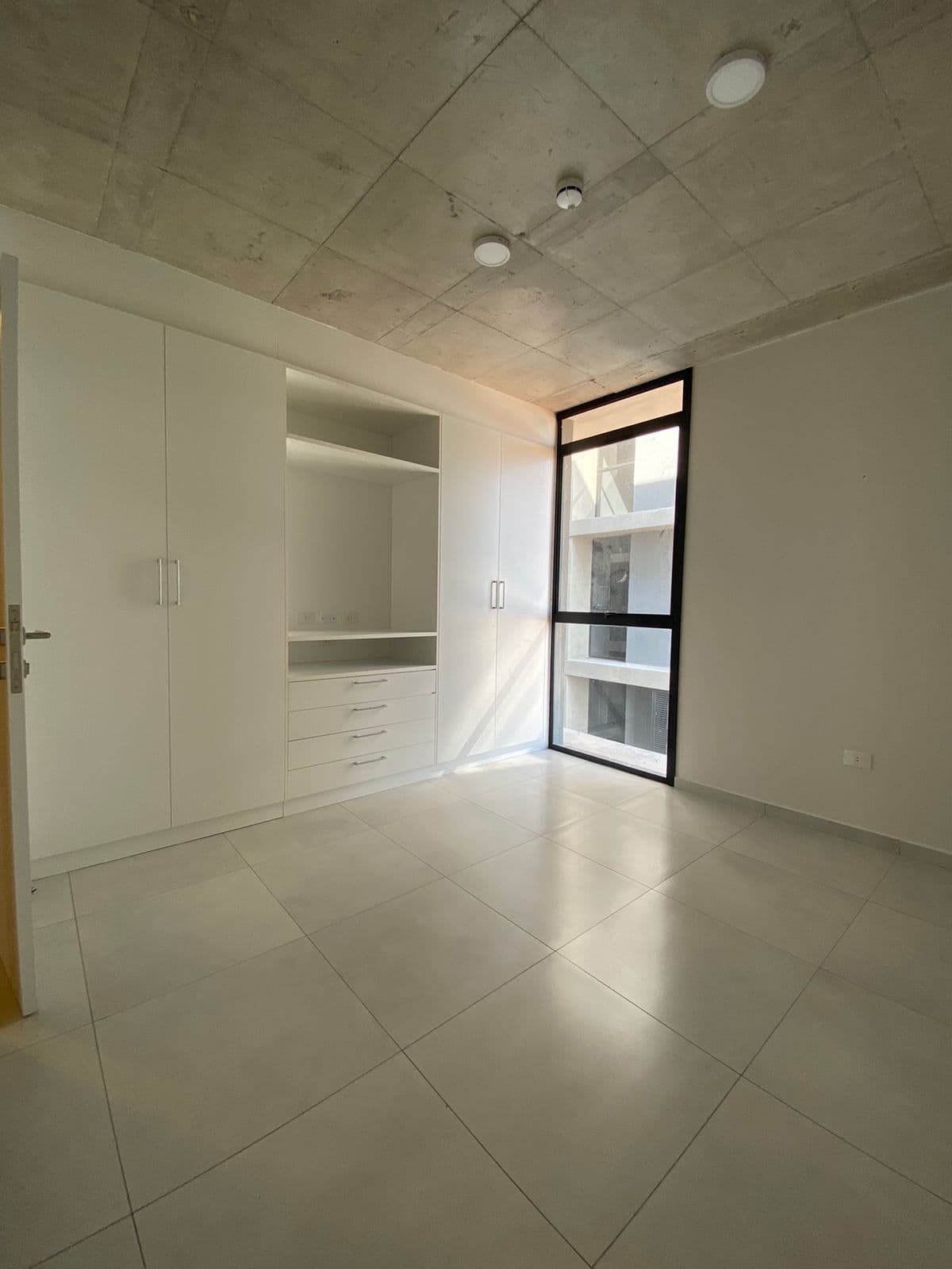 Alquilo/vendo dptos a estrenar de 2 y 3 dorm, bo.Jara, foto 4