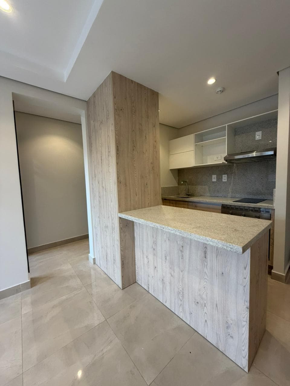 Departamento de un dormitorio en alquiler en Luque, foto 4