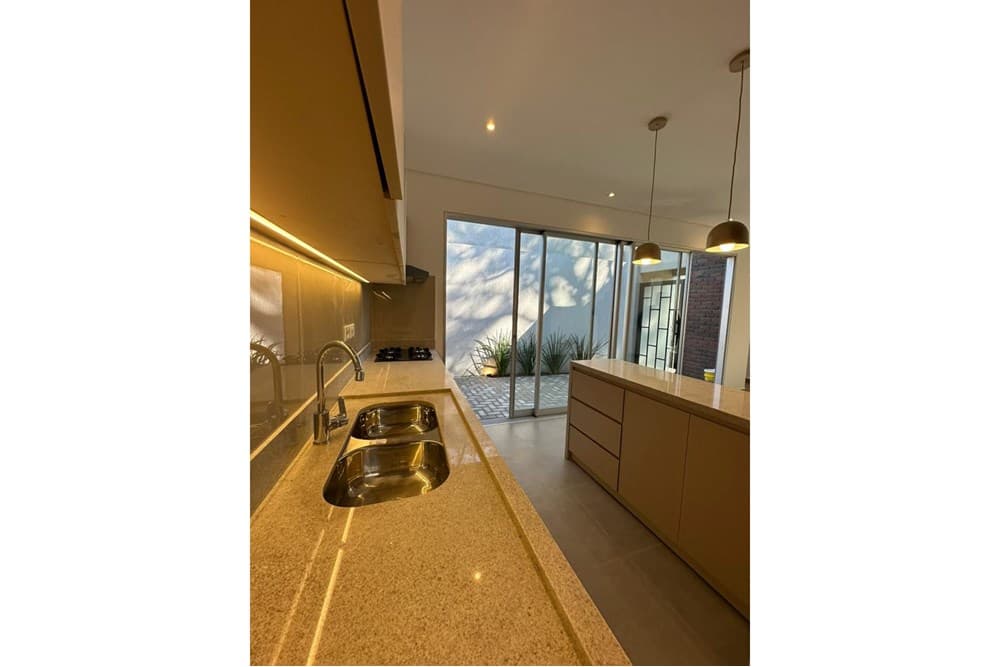 Chalet - Venta - Mariano Roque Alonso, Paraguay, foto 3