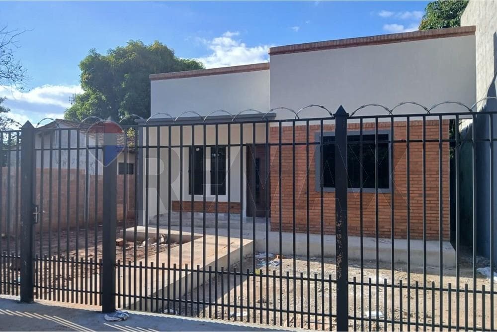 Casa - Venta - Capiata — foto 4
