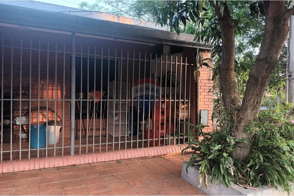 Casa en venta en itaugua