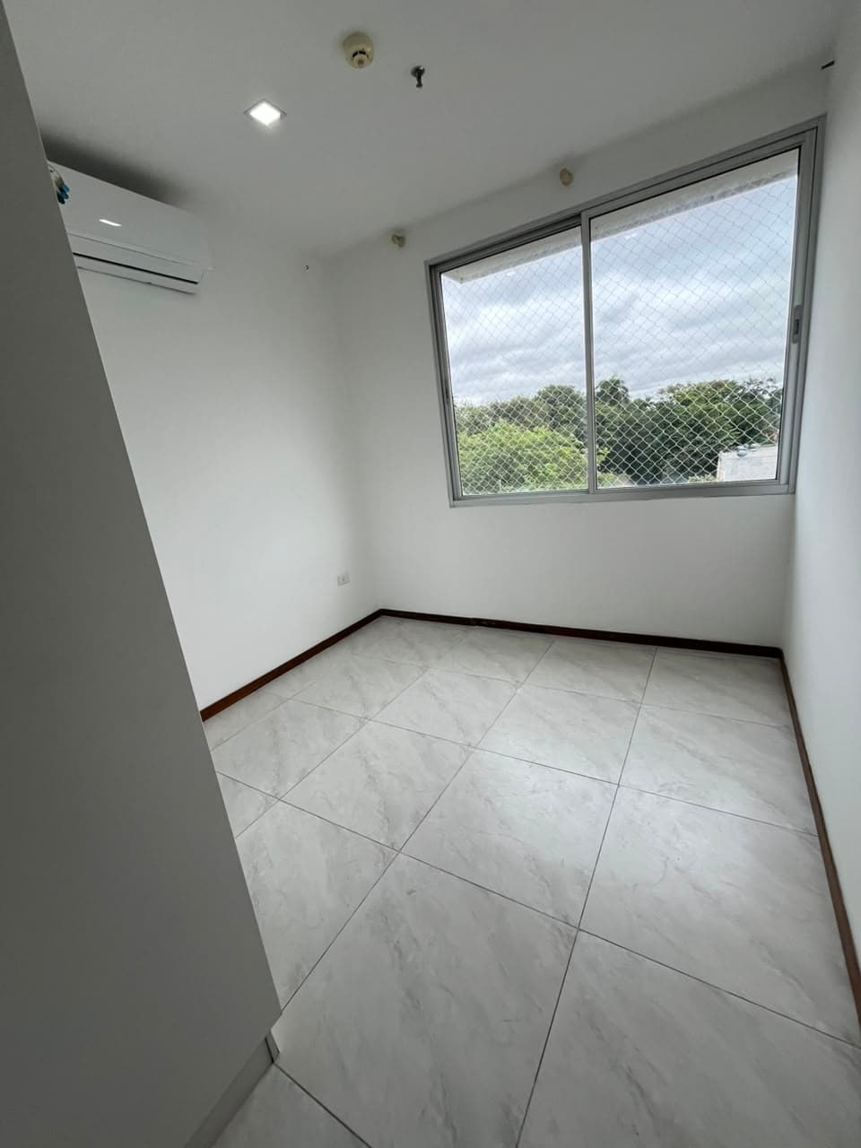 De departamento zona los laureles — foto 5
