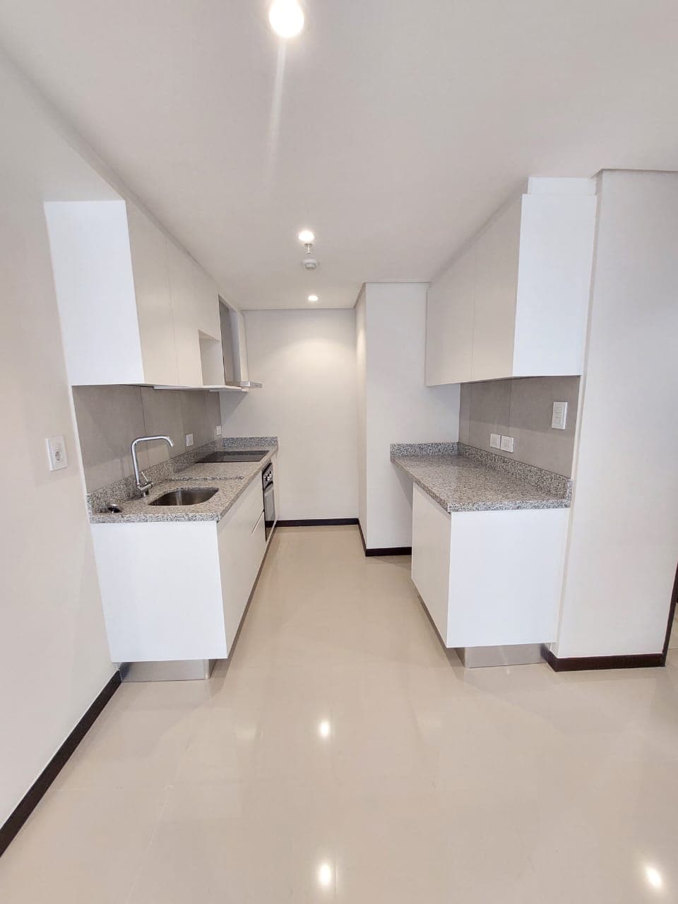Avda. Primer presidente en venta departamento de 2dorm