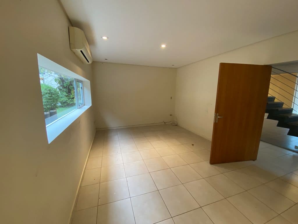 Se Alquila Casa de 3 Dormitorios en Suite, en Condominio, foto 3