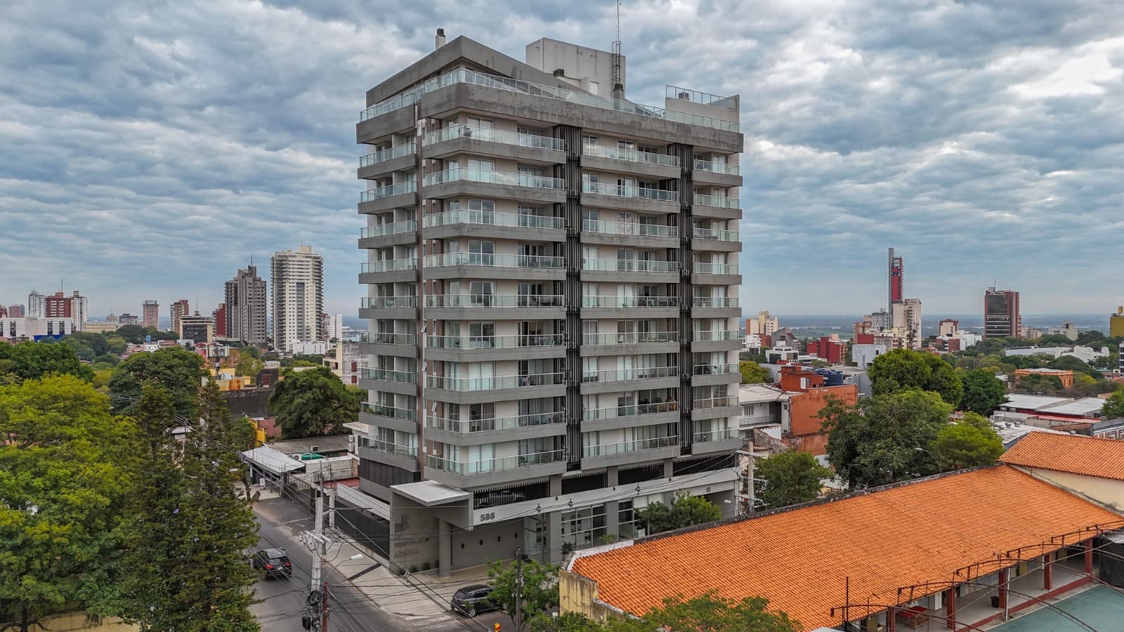 Departamento de 2 dormitorios con cochera en Fortaleza Azara, foto 3