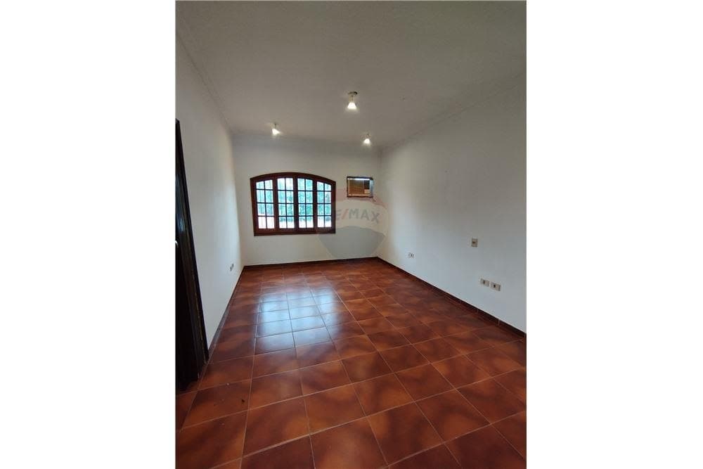 Casa estilo colonial en ycua sati, foto 5