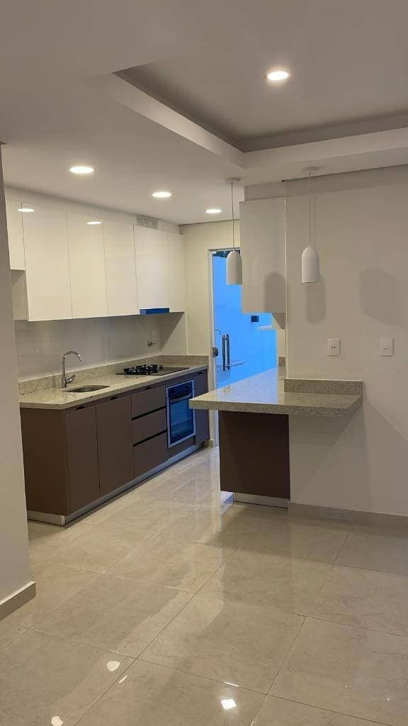 Hermoso duplex en loma merlo Luque, foto 2