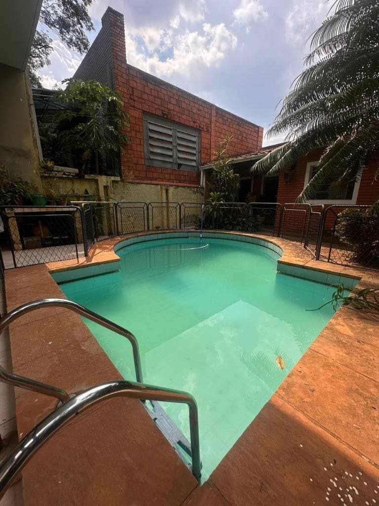 Se vende amplia y elegante residencia en barrio mburicao, foto 4
