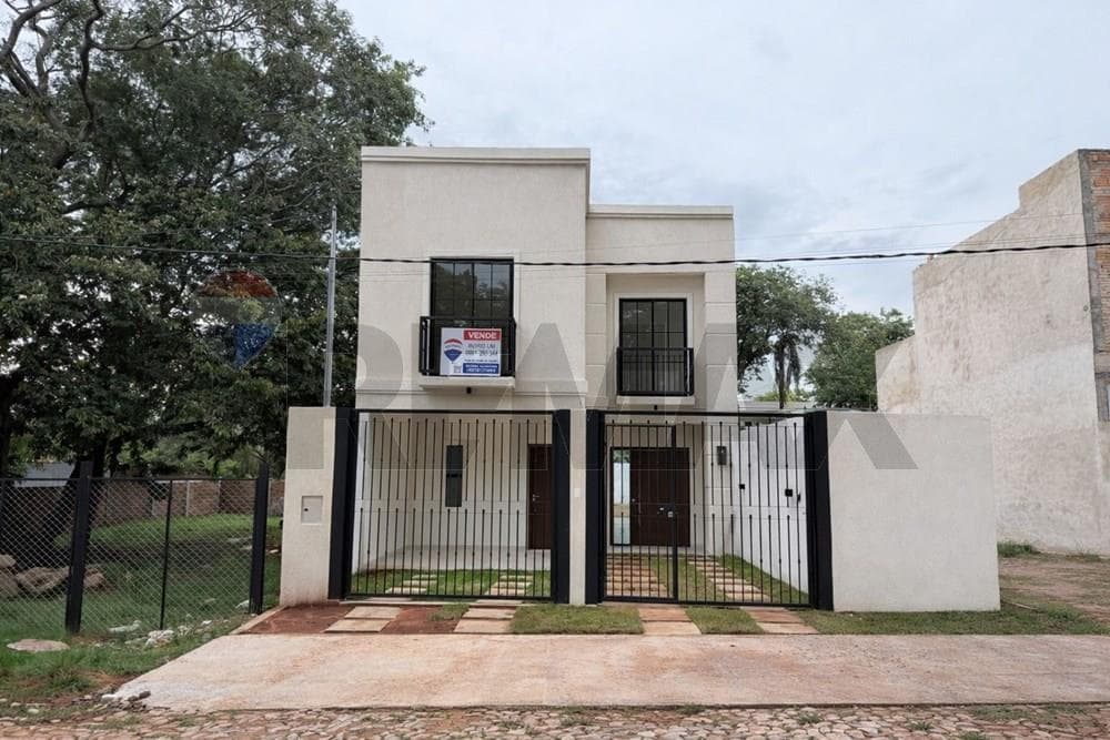 Duplex a Estrenar zona Yacht - Lambare