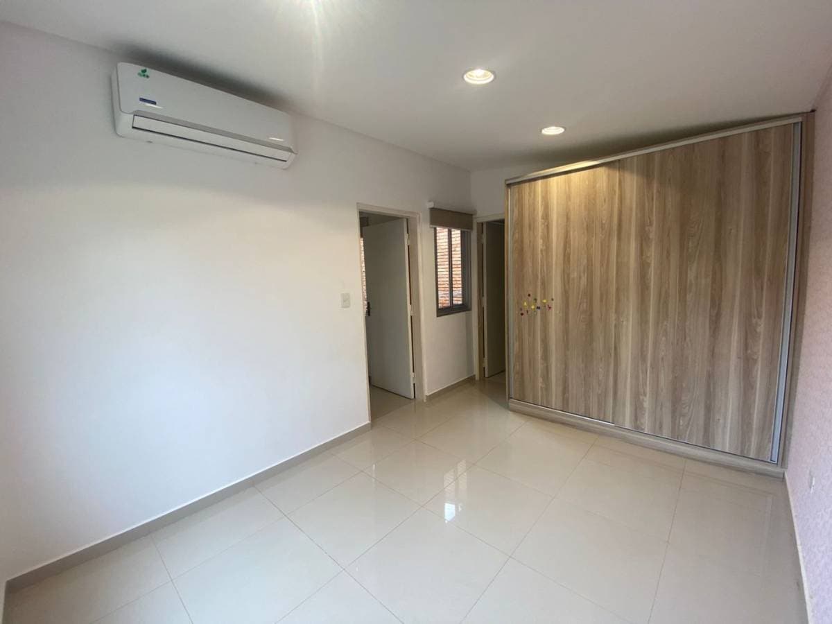 Duplex en el condominio los cedros, bo. Las Lomas, foto 3