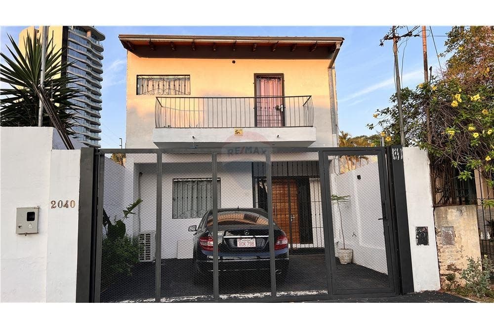 VENTA duplex,3 hab, piscina, Mburucuya