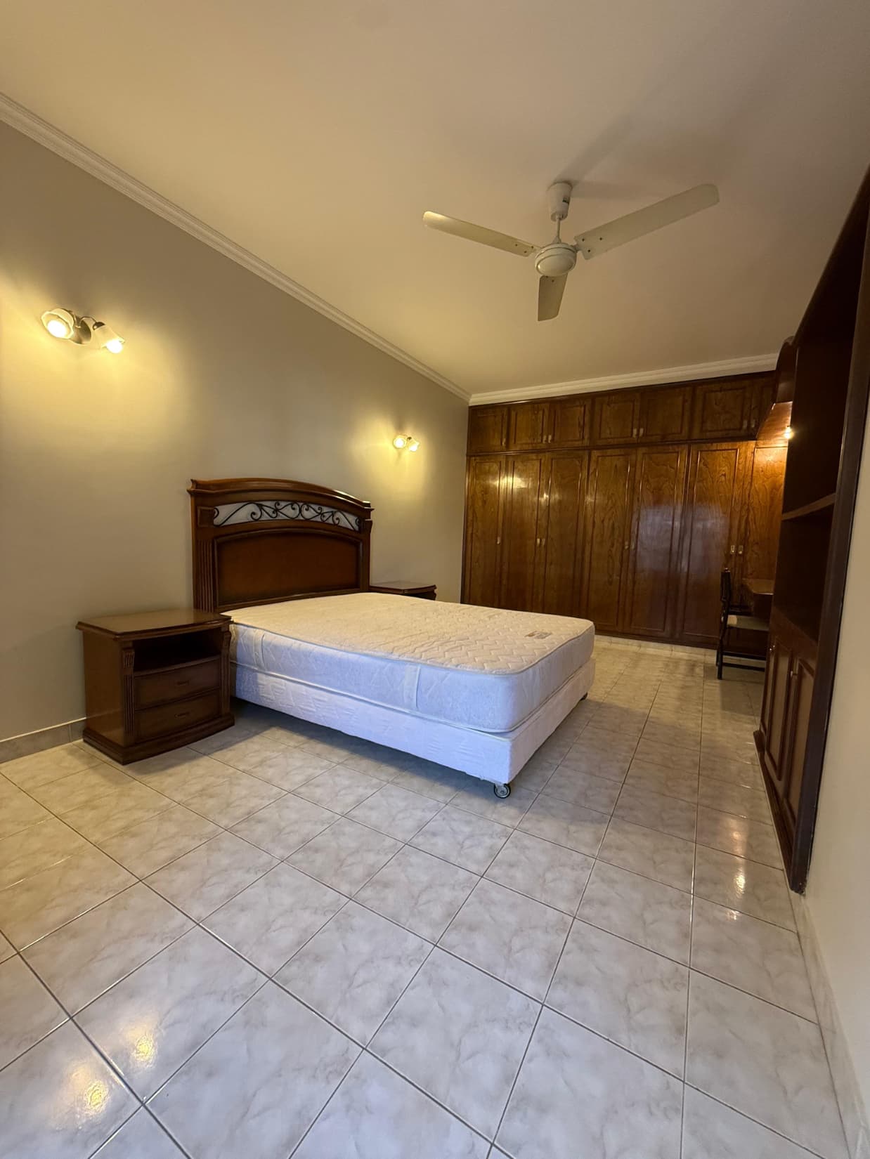 Ykua sati, en alquiler, duplex amoblado de 3 dormitorios, foto 5