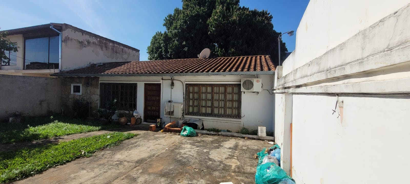 Casa a demoler ó refaccionar s/ defensores!! — foto 2