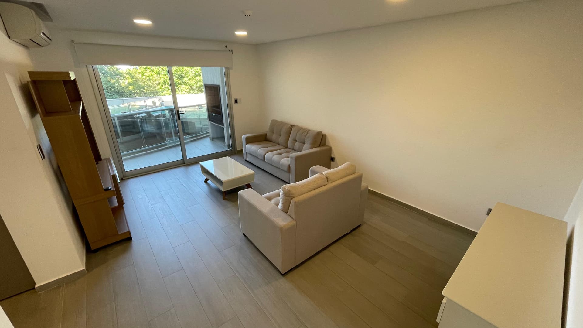 dpto. amoblado de 1 dormitorio en Mburucuya 75 m2, foto 1