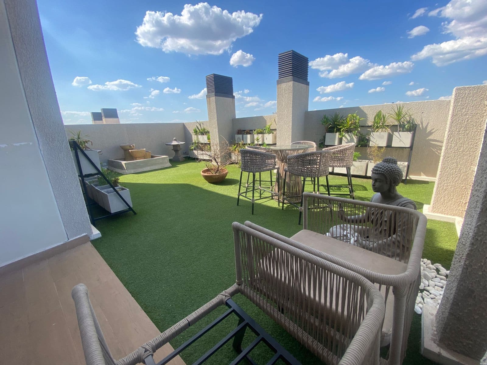 Hermoso departamento amoblado de dos dormitorios en los laureles, foto 4